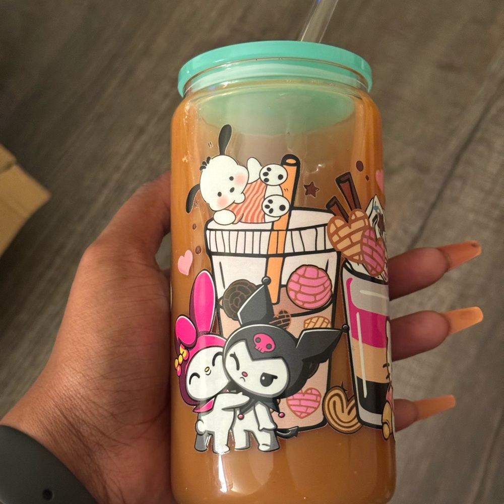 Hello Kitty Snowglobe Libbey Cup